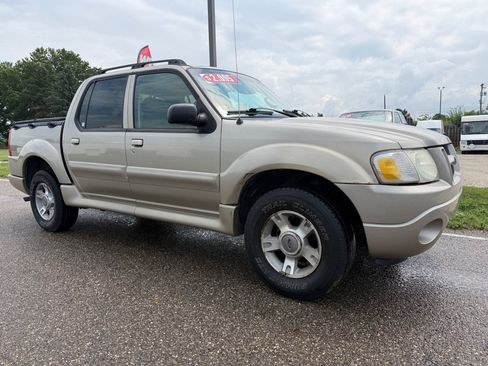 Used 2004 Ford Explorer Sport Trac XLT RWD image 1