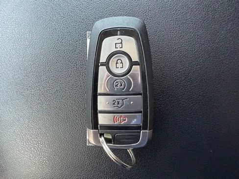 Used 2024 Ford Expedition Platinum AWD/4WD image 31