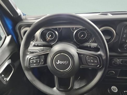 Used 2020 Jeep Gladiator Sport w/ Trailer Tow Package AWD/4WD image 25
