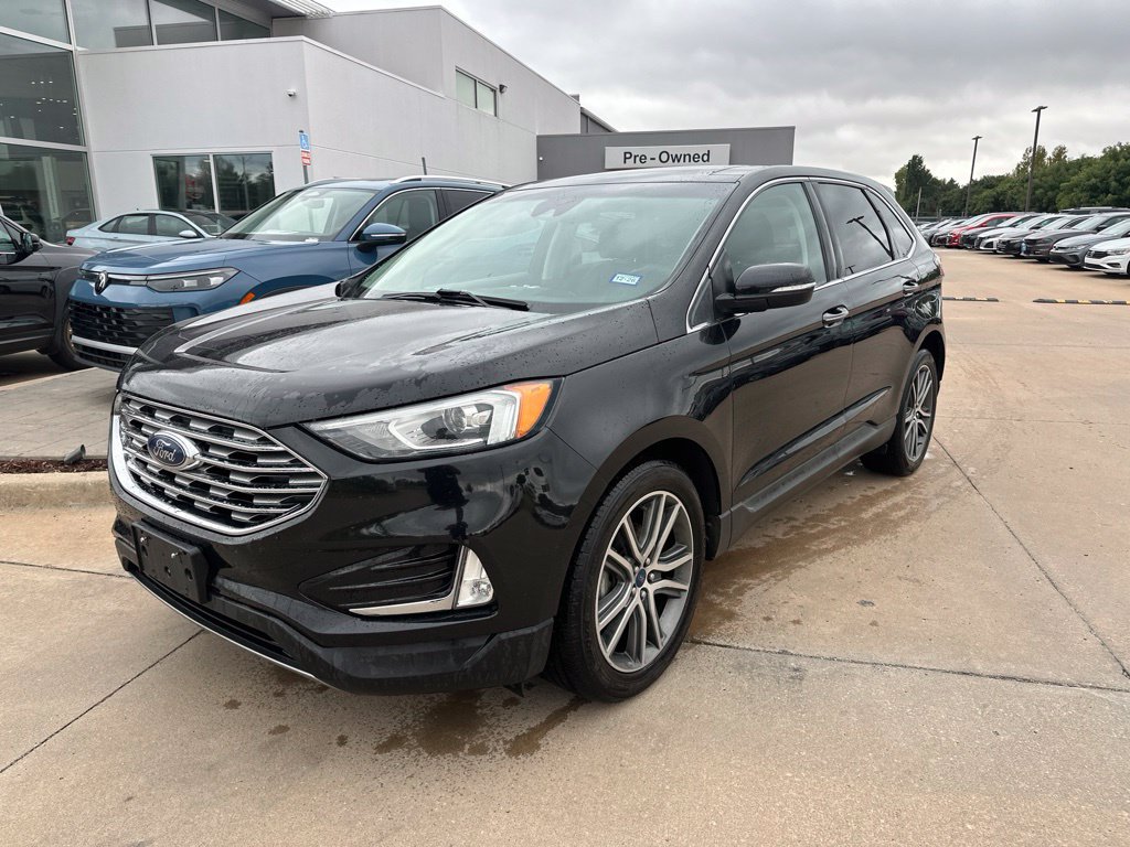 Used 2019 Ford Edge Titanium FWD image 1