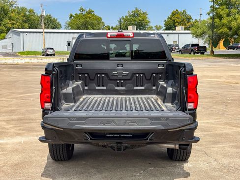 Used 2024 Chevrolet Colorado LT w/ LT Convenience Package III AWD/4WD image 32
