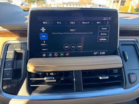 Used 2021 Chevrolet Tahoe Premier w/ Premium Package image 25