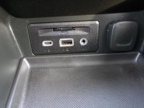 Used 2022 GMC Terrain SLT w/ Infotainment Package II image 14