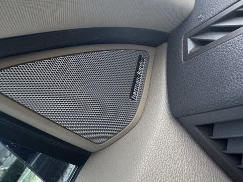 Used 2013 Mercedes-Benz E 350 4MATIC Coupe image 19