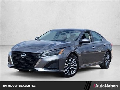 Used 2024 Nissan Altima 2.5 SV w/ SV Premium Package