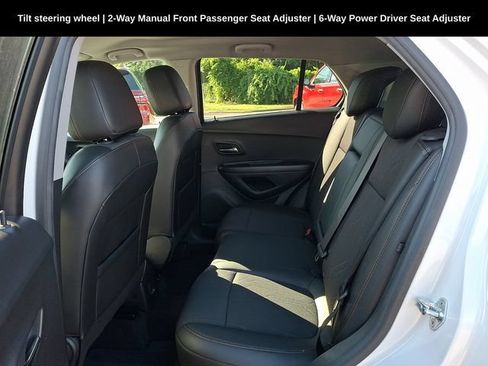 Used 2022 Chevrolet Trax LT w/ Driver Confidence Package AWD/4WD image 20