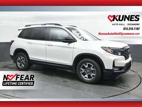 Used 2022 Honda Passport TrailSport image 1