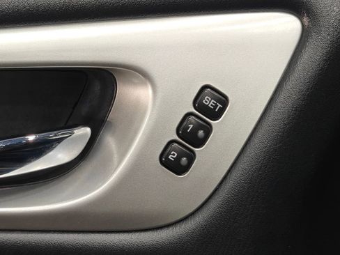 Used 2019 Nissan Pathfinder Platinum AWD/4WD image 56
