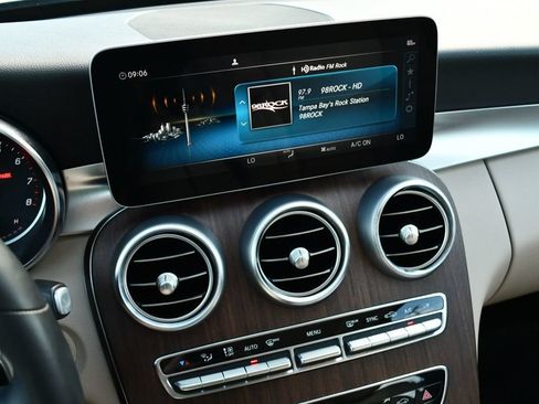 Used 2019 Mercedes-Benz C 300 4MATIC Sedan image 53