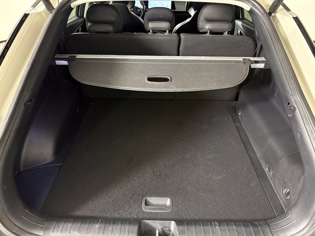 Used 2023 Kia EV6 Wind AWD/4WD image 39