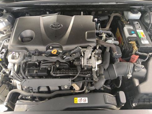 Used 2019 Toyota Camry LE image 30