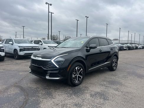 Used 2025 Kia Sportage EX image 7