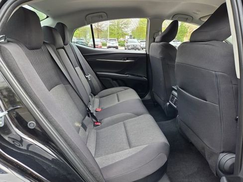 Used 2025 Toyota Camry LE image 15