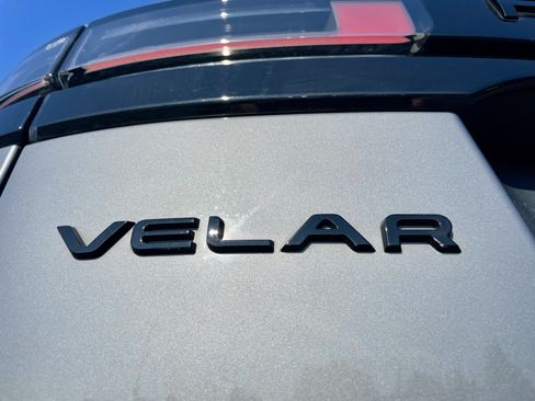 Certified 2026 Land Rover Range Rover Velar Dynamic SE AWD/4WD image 33