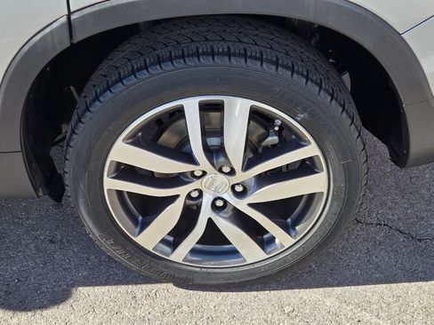 Used 2016 Honda Pilot Touring image 10