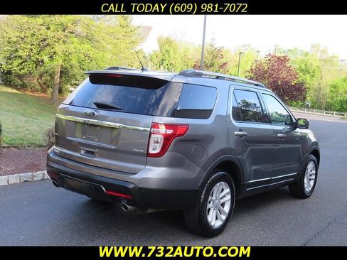 Used 2013 Ford Explorer XLT AWD/4WD image 12
