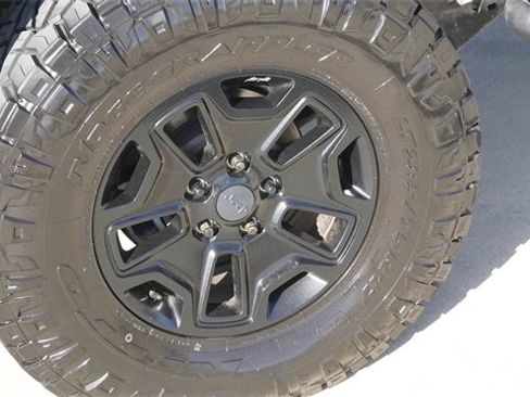 Used 2016 Jeep Wrangler Sport w/ Connectivity Group image 11