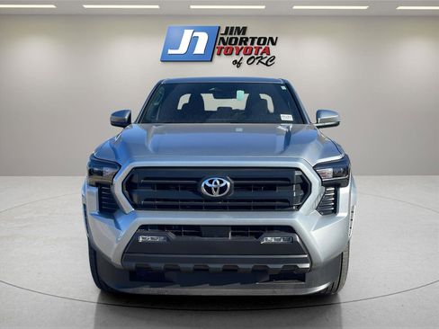 New 2026 Toyota Tacoma SR5 image 2