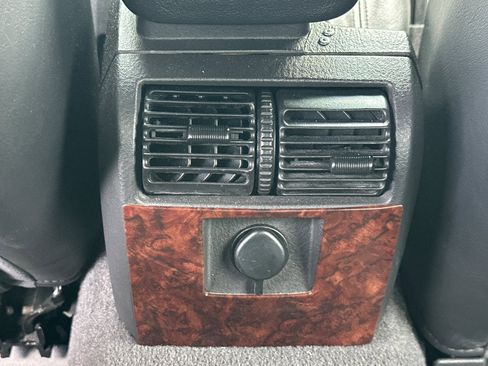 Used 2002 Lincoln LS image 39