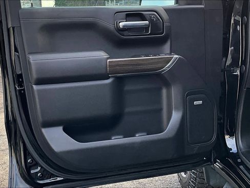 Used 2021 Chevrolet Silverado 1500 LT Trail Boss w/ Convenience Package II image 20