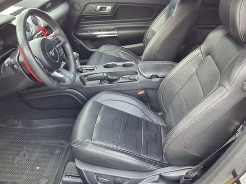 Used 2022 Ford Mustang GT Premium w/ Equipment Group 401A image 7