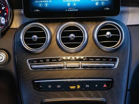 Used 2022 Mercedes-Benz GLC 300 image 18