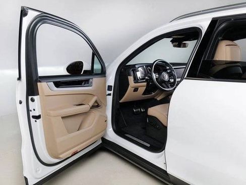 New 2026 Porsche Cayenne S AWD/4WD image 26