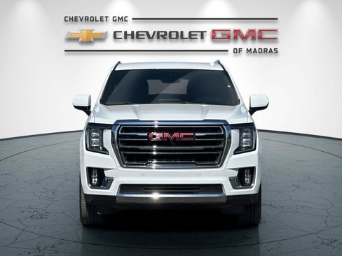Used 2023 GMC Yukon XL SLT image 8