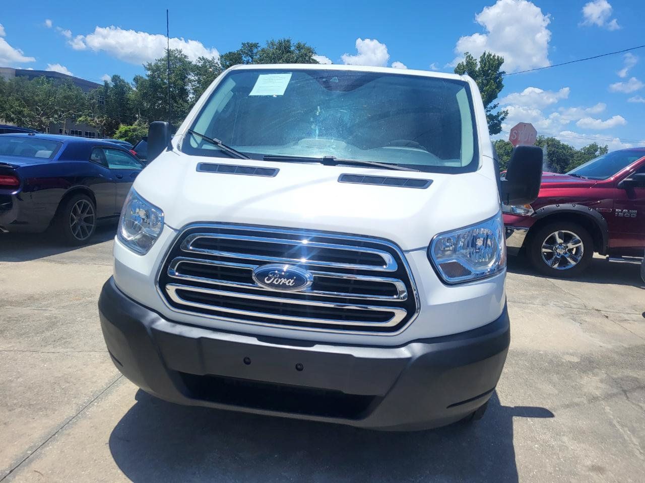 Used 2016 Ford Transit 350 XLT RWD image 4