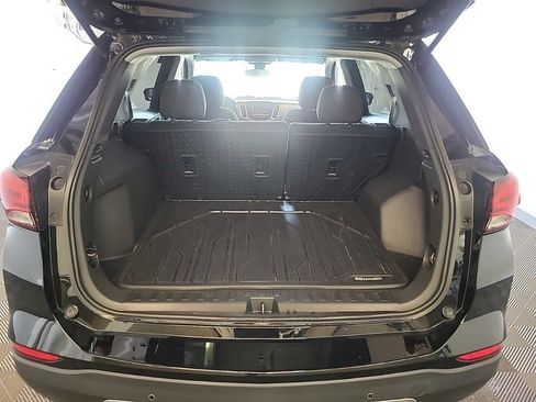 Used 2023 Chevrolet Equinox LT w/ LPO, Floor Liner Package FWD image 9