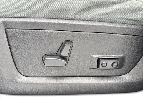 Used 2016 RAM 1500 Big Horn image 22