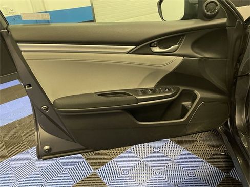 Certified 2019 Honda Civic EX image 13