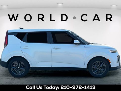 Used 2020 Kia Soul EX FWD image 8