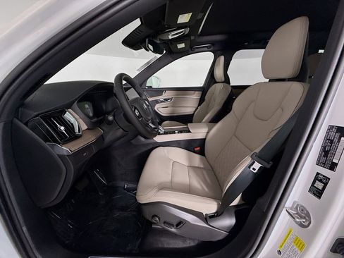 New 2026 Volvo XC90 B6 Plus w/ Protection Package Premier AWD/4WD image 21