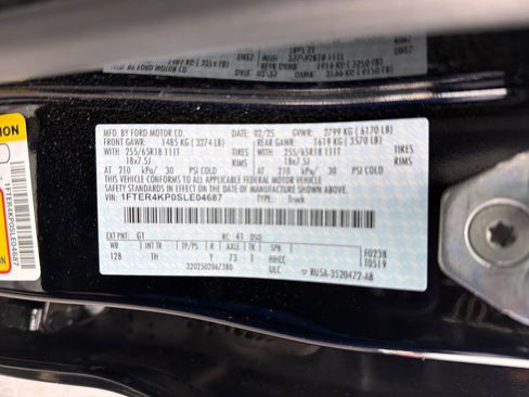 Used 2025 Ford Ranger Lariat w/ FX4 Off-Road Package image 29