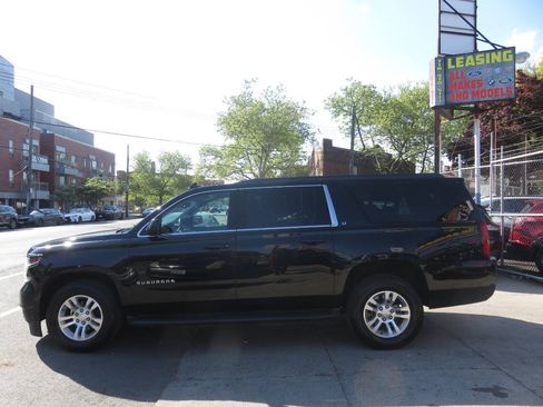 Used 2019 Chevrolet Suburban LT AWD/4WD image 7