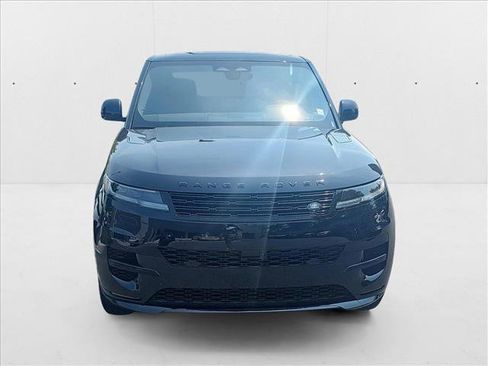 New 2025 Land Rover Range Rover Sport Dynamic SE image 2