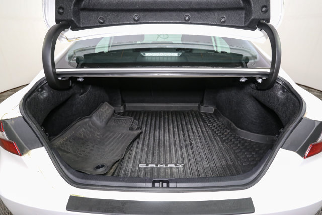 Used 2024 Toyota Camry SE w/ Cold Weather Package FWD image 10