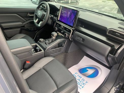 New 2026 Toyota 4Runner Limited AWD/4WD image 17