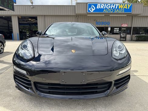 Used 2014 Porsche Panamera S w/ Premium Package Plus image 4