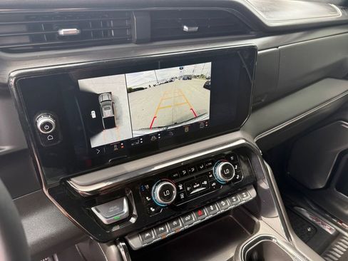 Used 2024 GMC Sierra 1500 AT4X image 19