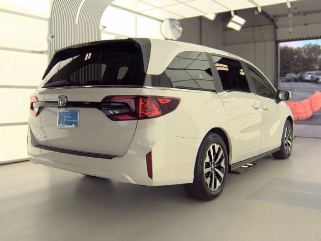 Used 2026 Honda Odyssey EX-L image 4