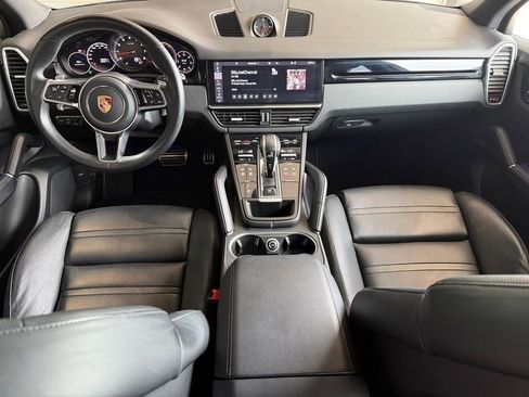 Certified 2020 Porsche Cayenne S AWD/4WD image 30