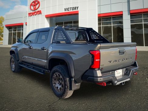 Used 2025 Toyota Tacoma 4x4 Double Cab Hybrid w/ Tow Tech Package image 5