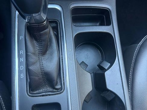 Used 2018 Ford Escape SEL image 16