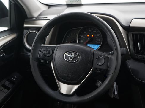 Used 2015 Toyota RAV4 XLE AWD/4WD image 14