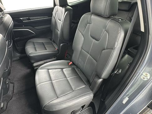 Used 2023 Kia Telluride SX image 12
