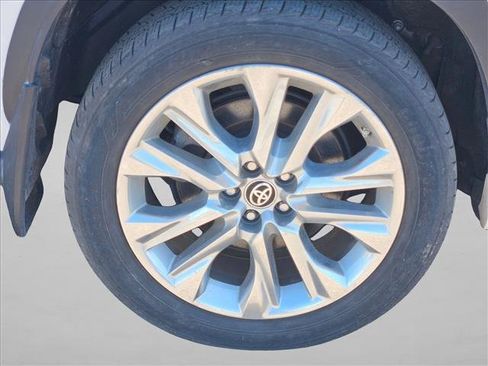 Used 2021 Toyota Highlander Limited AWD/4WD image 14