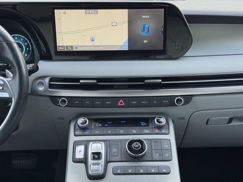 Used 2023 Hyundai Palisade SEL FWD image 14