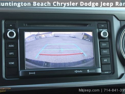 Used 2017 Toyota Tacoma SR5 image 32